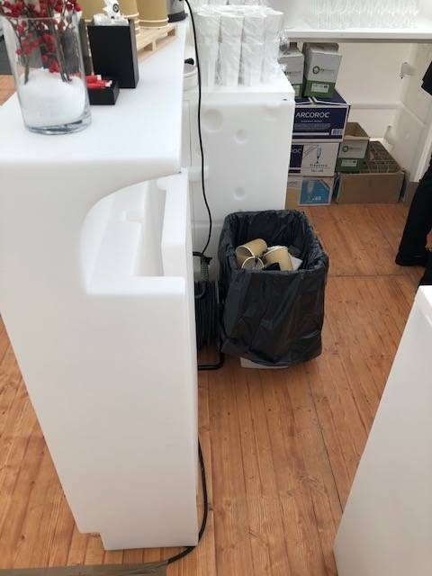 Location de comptoir ou banque d'accueil - module d'un mètre