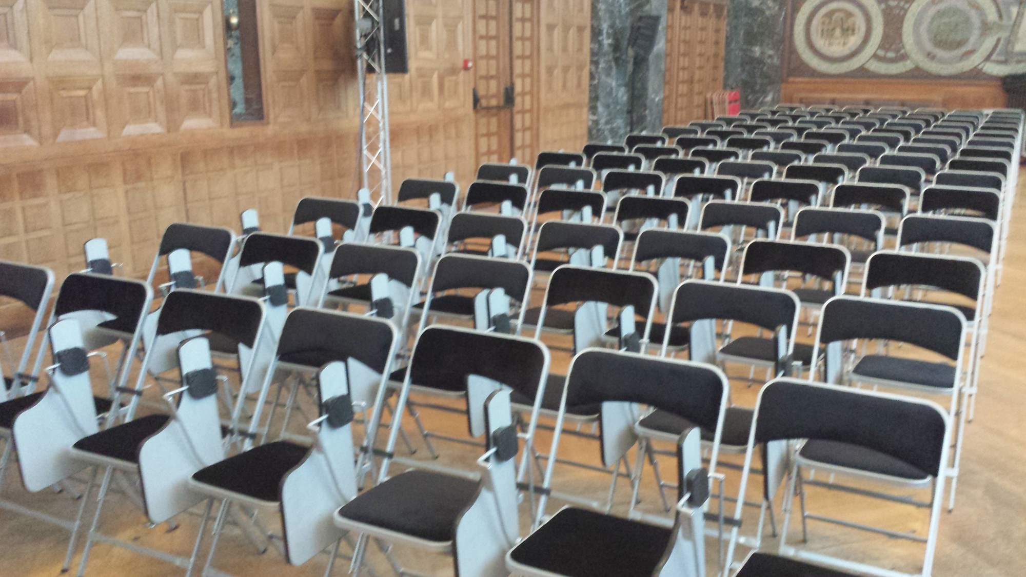 Location Tablette écritoire + chaise velours noir