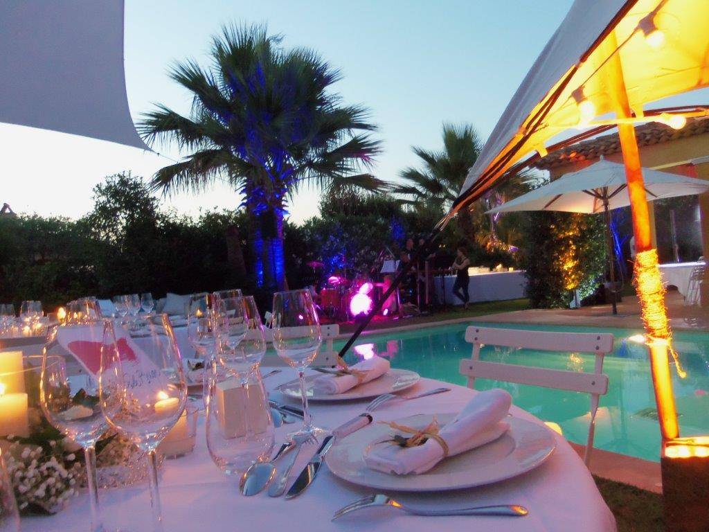 Location de mobilier, Art  de la table, matériel Traiteur à Marseille : LECOURTIER LOCATION